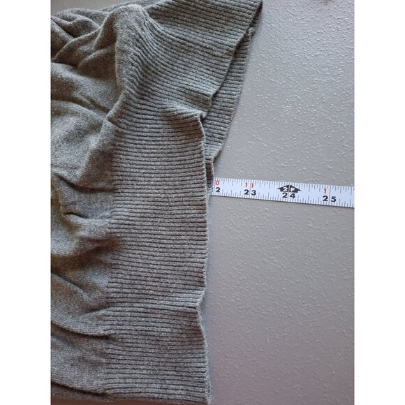 American Eagle Outfitters Gray V-Neck Sweater Mens XS Athletic Fit - Picture 7 of 7